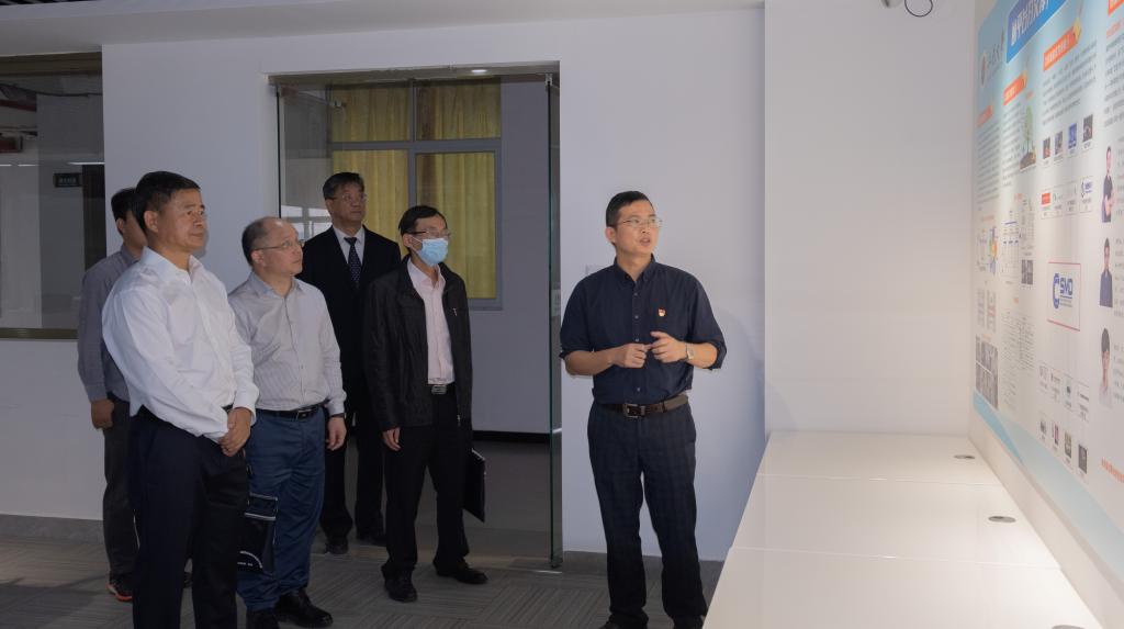 省教育厅巡视员邱克楠一行莅临五邑大学调研指导创新创业教育工作